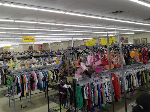Thrift Store «Thrift Giant», reviews and photos, 10544 Harry Hines Blvd, Dallas, TX 75220, USA