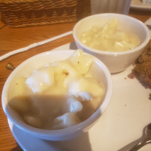 American Restaurant «Cracker Barrel Old Country Store», reviews and photos, 200 Davis Blvd, Pittsburgh, PA 15275, USA