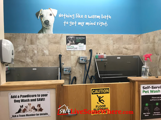 Pet Supply Store «Pet Supplies Plus», reviews and photos, 4250 N Alafaya Trail #240, Oviedo, FL 32765, USA