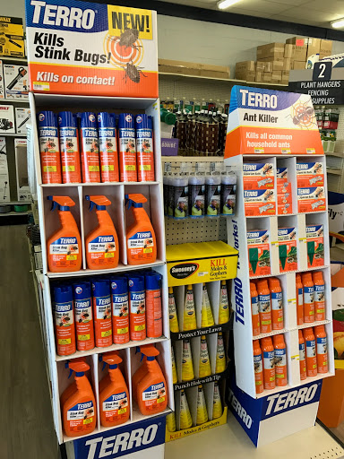 Hardware Store «Hometown Hardware Waynesville», reviews and photos, 219 Waynesville Plaza, Waynesville, NC 28786, USA