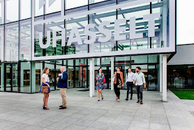 Universiteit Hasselt School of Expert Education