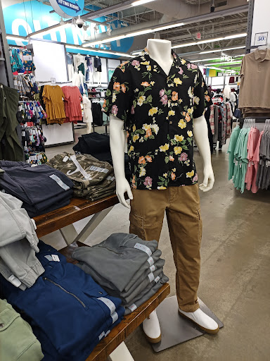 Clothing Store «Old Navy», reviews and photos, 8 Allstate Rd, Boston, MA 02125, USA