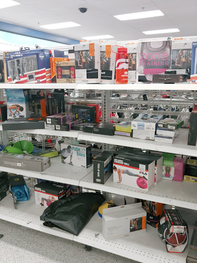 Clothing Store «Ross Dress for Less», reviews and photos, 201 E Main St, Alhambra, CA 91801, USA