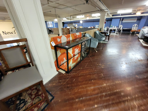 Furniture Store «What’s New? Furniture», reviews and photos, 439 SE Grand Ave, Portland, OR 97214, USA