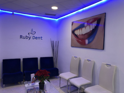 Ruby Dent Centro Odontológico en Madrid C. de Jesús del Pino, 2, Vallecas, 28031 Madrid, España