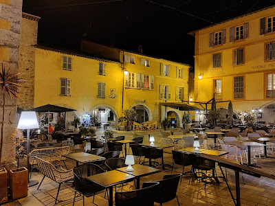 Auberge Provençale à Valbonne