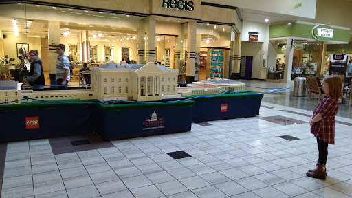 Shopping Mall «Alderwood Mall», reviews and photos, 3000 184th St SW, Lynnwood, WA 98037, USA