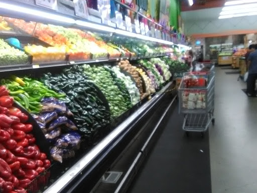 Grocery Store «Superior Grocers», reviews and photos, 9801 Laurel Canyon Blvd, Pacoima, CA 91331, USA