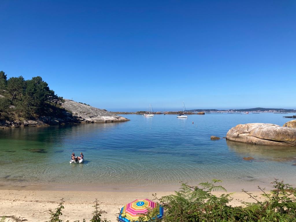 Zdjęcie Praia O Faro z przestronna linia brzegowa