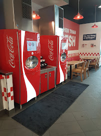 Atmosphère du Restaurant de hamburgers Five Guys Dijon Toison d'Or - n°9