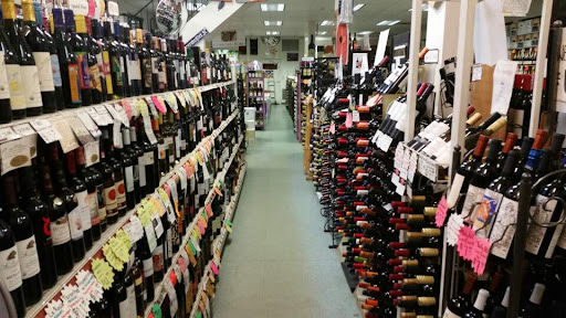 Liquor Store «Putnam Wine & Liquor», reviews and photos, 545 US-6, Mahopac, NY 10541, USA