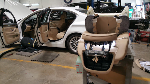 Auto Glass Shop «Casten Body Shop», reviews and photos, 230 Oakwood Rd, Lake Zurich, IL 60047, USA