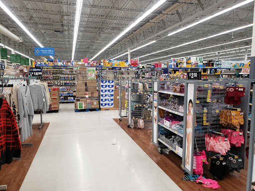 Discount Store «Walmart», reviews and photos, 6650 Hembree Ln, Windsor, CA 95492, USA