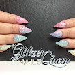 Glitzer Queen Nails