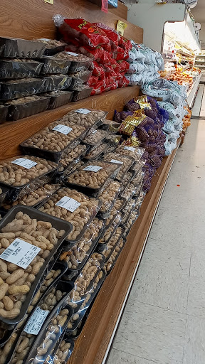 Grocery Store «Miles Supermarket», reviews and photos, 4127 E 131st St, Cleveland, OH 44105, USA