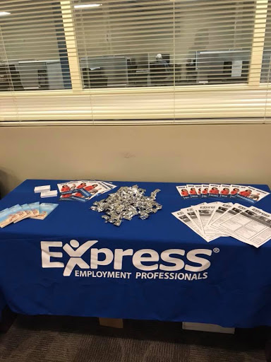 Temp Agency «Express Employment Professionals of Orlando, FL», reviews and photos, 2411 W Sand Lake Rd Suite 100, Orlando, FL 32809, USA