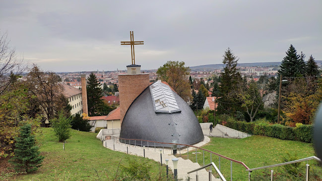 Értékelések erről a helyről: Soproni Szent Margit Római Katolikus Plébánia, Sopron - Templom