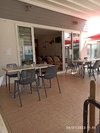 Atmosphère du Restaurant Bar de l'Hotel de Ville à Bretignolles-sur-Mer - n°6