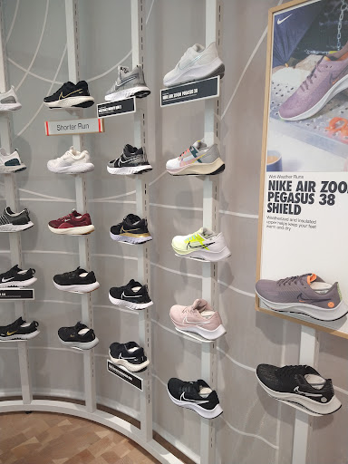 Running Store «Nike Running Eugene», reviews and photos, 135 Oakway Rd, Eugene, OR 97401, USA