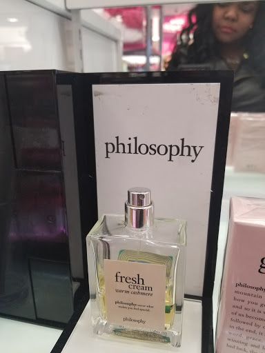 Hair Salon «Ulta Beauty», reviews and photos, 2699 Edmondson Rd, Cincinnati, OH 45209, USA