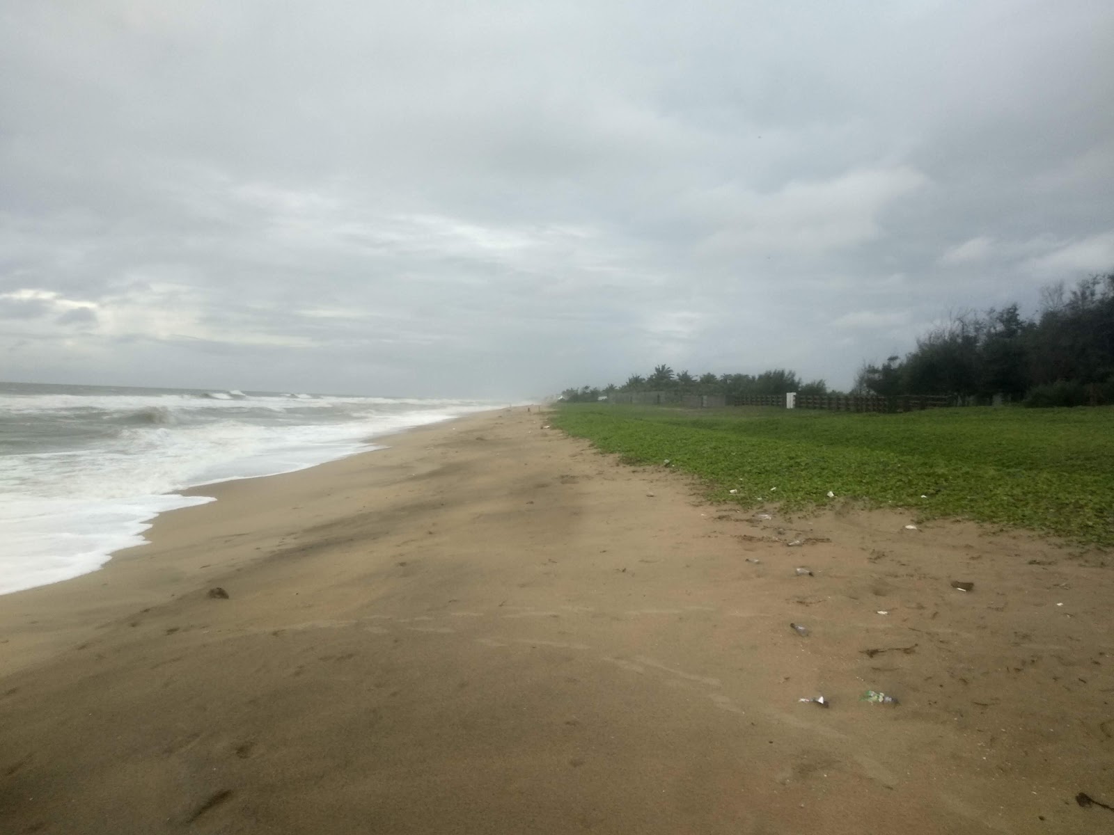 Foto von Vada Nemili Beach mit lange, gerade küste