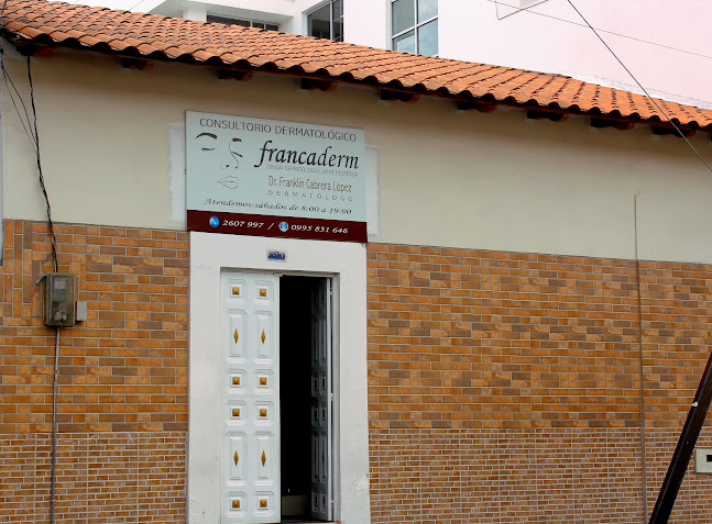 Opiniones de francaderm Consultorio dermatológico en Quito - Dermatólogo