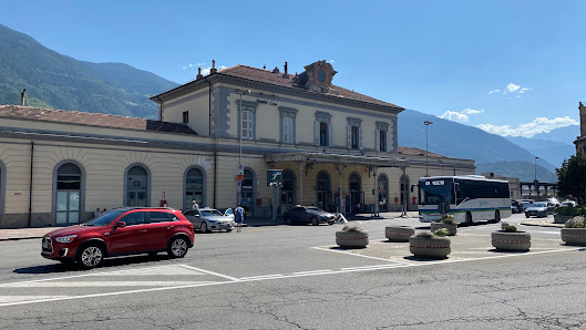 Aosta Place Innocent Manzetti, 11100 Aosta AO, Italia