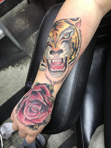 Liquid Vision Tattoo, 6012 E Livingston Ave, Columbus, OH 43232, USA, 