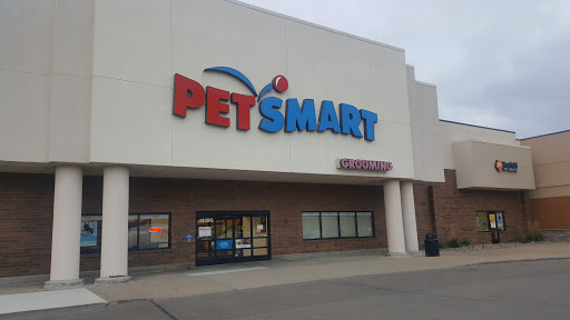 PetSmart, 14290 Plymouth Ave, Burnsville, MN 55337, USA, 