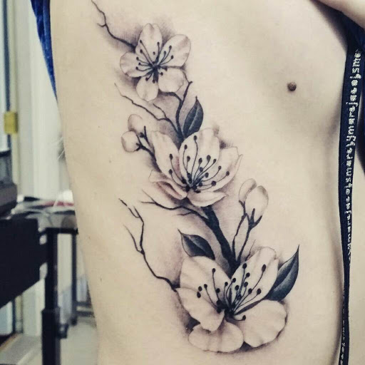 Explore cute female tattoo ideas, creative tattoo ideas in Chicago, available at Royal Flesh Tattoo and Piercing