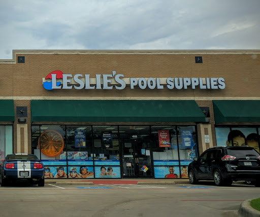 Swimming pool supply store Irving