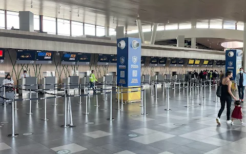 Aeropuerto Internacional Matecaña image