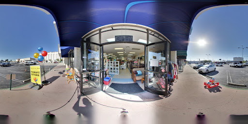 Thrift Store «Opportunity Shop Thrift Store», reviews and photos, 10355 Balboa Blvd, Granada Hills, CA 91344, USA