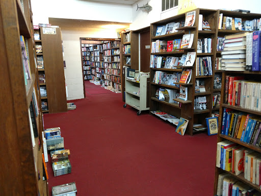 Book Store «Village Bookshop», reviews and photos, 2424 W Dublin Granville Rd, Columbus, OH 43235, USA