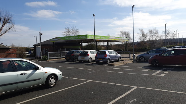 Reviews of Applegreen Edlington in Doncaster - Gas station