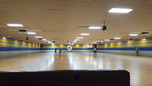 Roller Skating Rink «Rollero Family Roller Skating Center LLC», reviews and photos, 7318 W Indian School Rd, Phoenix, AZ 85033, USA