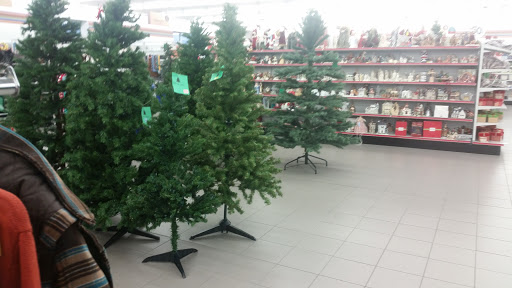 Thrift Store «Neenah Goodwill Retail Store & Training Center», reviews and photos