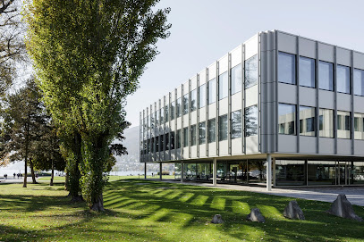 Business school Biel-Bienne, Office practice building