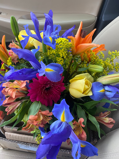 Florist «Starclaire House of Flowers Florist», reviews and photos, 1421 Emerywood Dr, Charlotte, NC 28210, USA