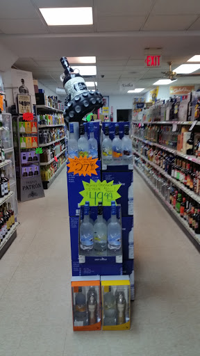 Liquor Store «Tiverton Liquor Store», reviews and photos, 65 Main Rd, Tiverton, RI 02878, USA