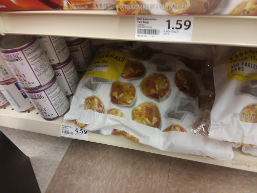 Grocery Store «BI-LO», reviews and photos, 41 Forest Gate Dr, Pisgah Forest, NC 28768, USA