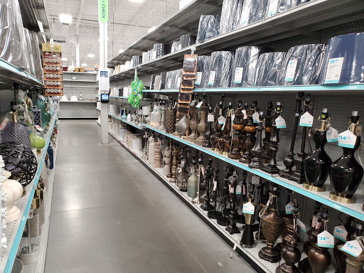 Home Goods Store «At Home», reviews and photos, 5000 S Arizona Mills Cir #313, Tempe, AZ 85282, USA