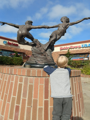 Shopping Mall «Argyle Square Shopping Center», reviews and photos, 8315 SW Jack Burns Blvd, Wilsonville, OR 97070, USA