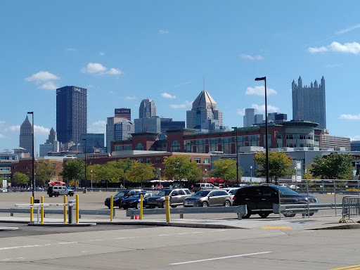 Sportswear Store «Rally House North Shore», reviews and photos, 684 W General Robinson St, Pittsburgh, PA 15212, USA