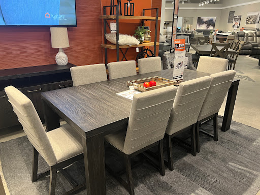 Furniture Store «Ashley HomeStore», reviews and photos, 925 Paterson Plank Rd, Secaucus, NJ 07094, USA