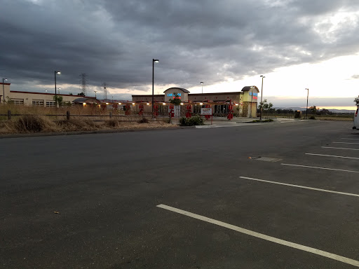 Fast Shine Car Wash en Tracy