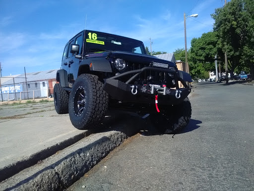 Jeep Dealer «Hoblit Chrysler Jeep Dodge, Inc.», reviews and photos, 333 Main St, Woodland, CA 95695, USA