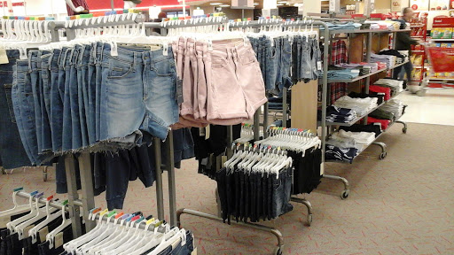 Department Store «Target», reviews and photos, 300 S Randall Rd, Elgin, IL 60123, USA