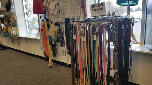 Thrift Store «Goodwill Retail Store & Donation Center», reviews and photos, 6220 Richmond Hwy, Alexandria, VA 22303, USA