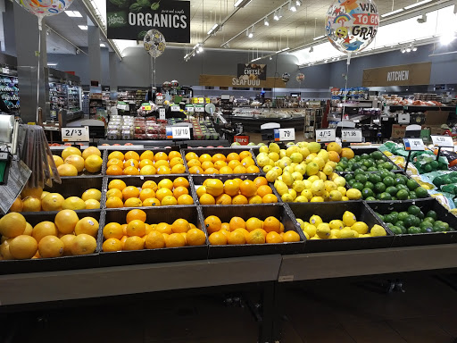 Grocery Store «Stop & Shop», reviews and photos, 760 Villa Ave, Fairfield, CT 06824, USA